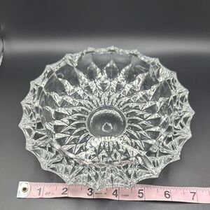 Elegant Clear Crystal Ashtray
